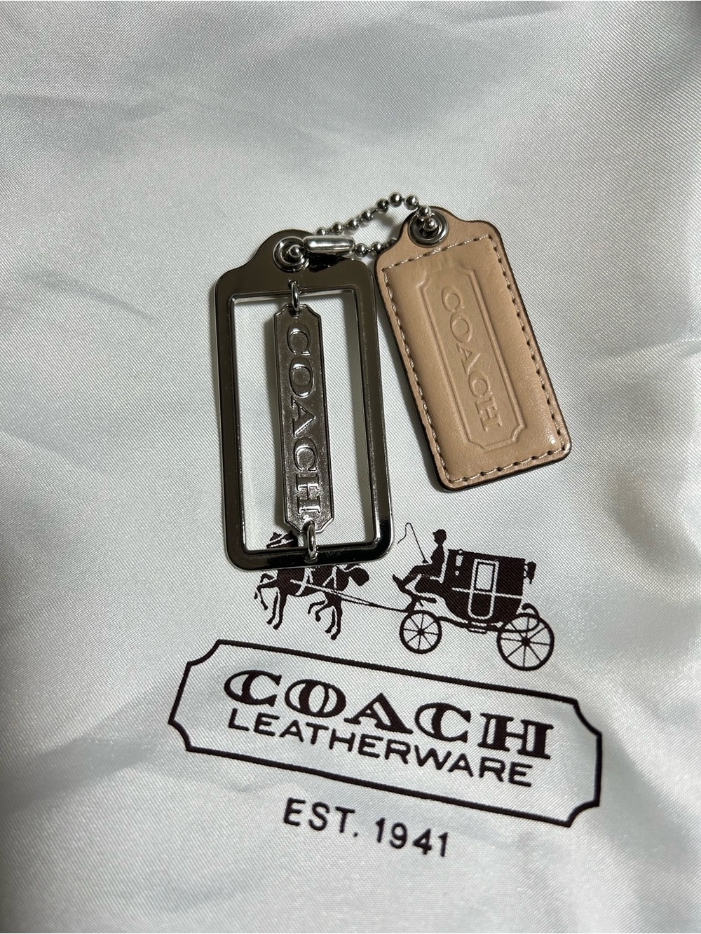 Coach Tan Leather & Silver Metal hang Tags - Picture 2 of 4